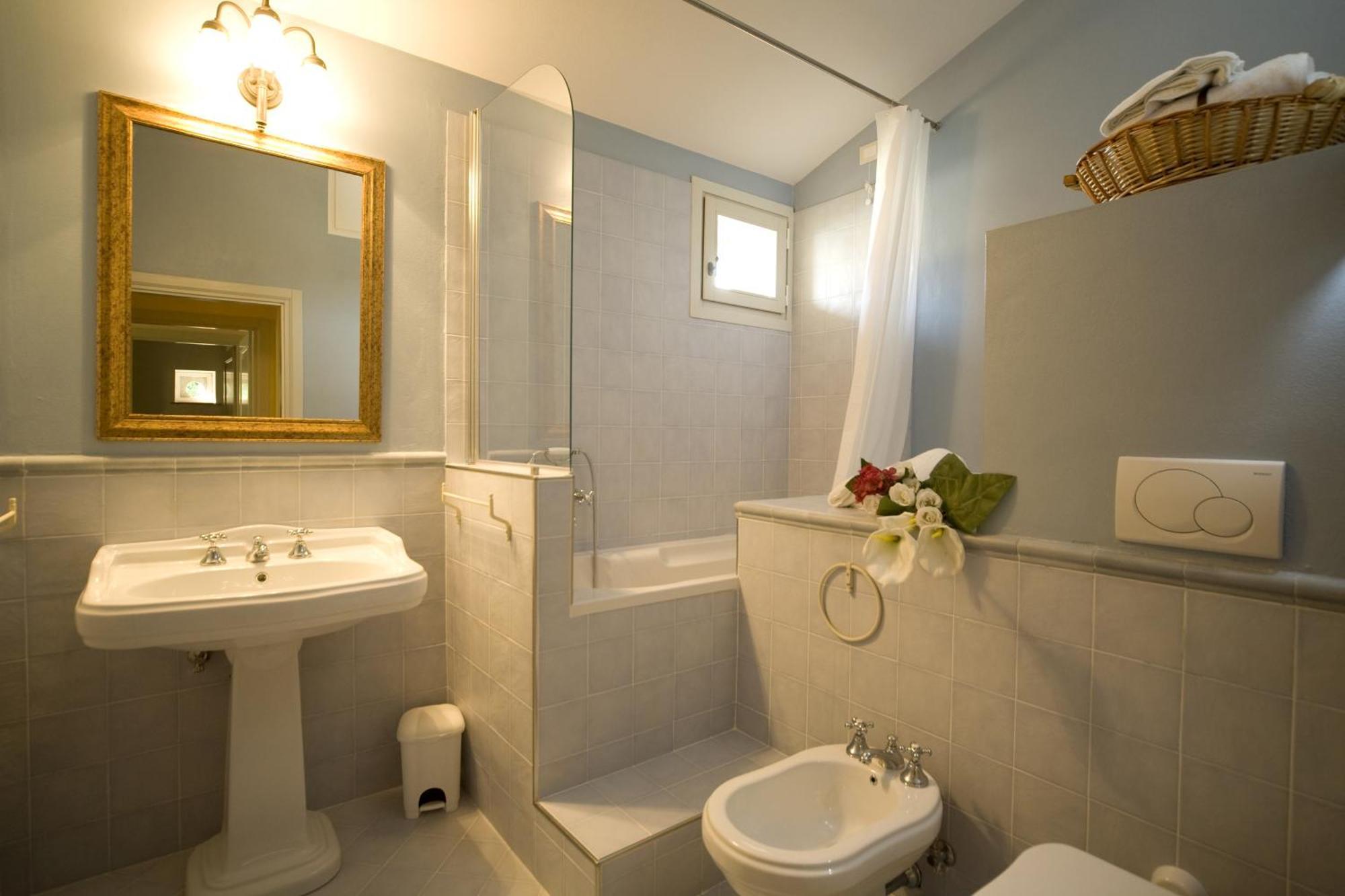 Borgo Della Meliana Gambassi Terme Hotell Rum bild